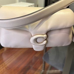 Coach Pillow Tabby 26 Ivory